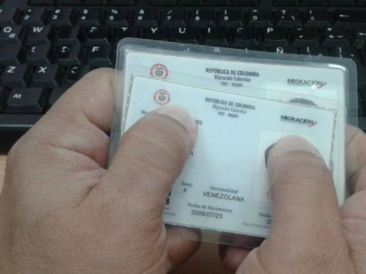 Extranjeros estarían falsificando documentos para acceder a vacunación