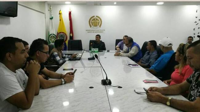 Lideres campesinos de tres organizaciones sociales.