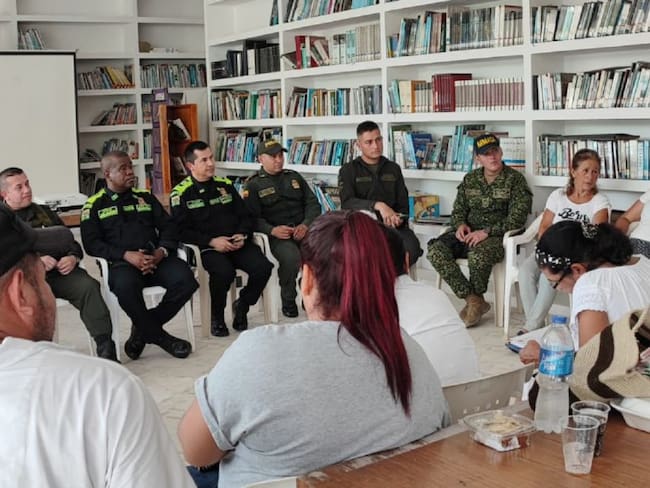 La reunión estuvo encabezada por el coronel José Galindo, la Armada Nacional y el Ejército
