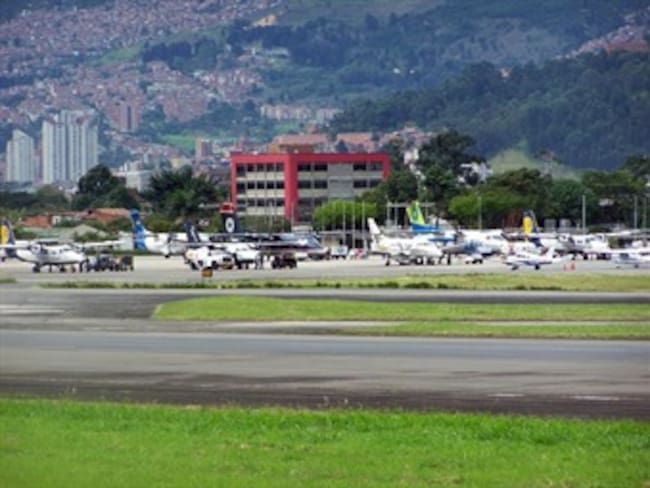 Cierran durante una hora el aeropuerto Olaya Herrera de Medellín