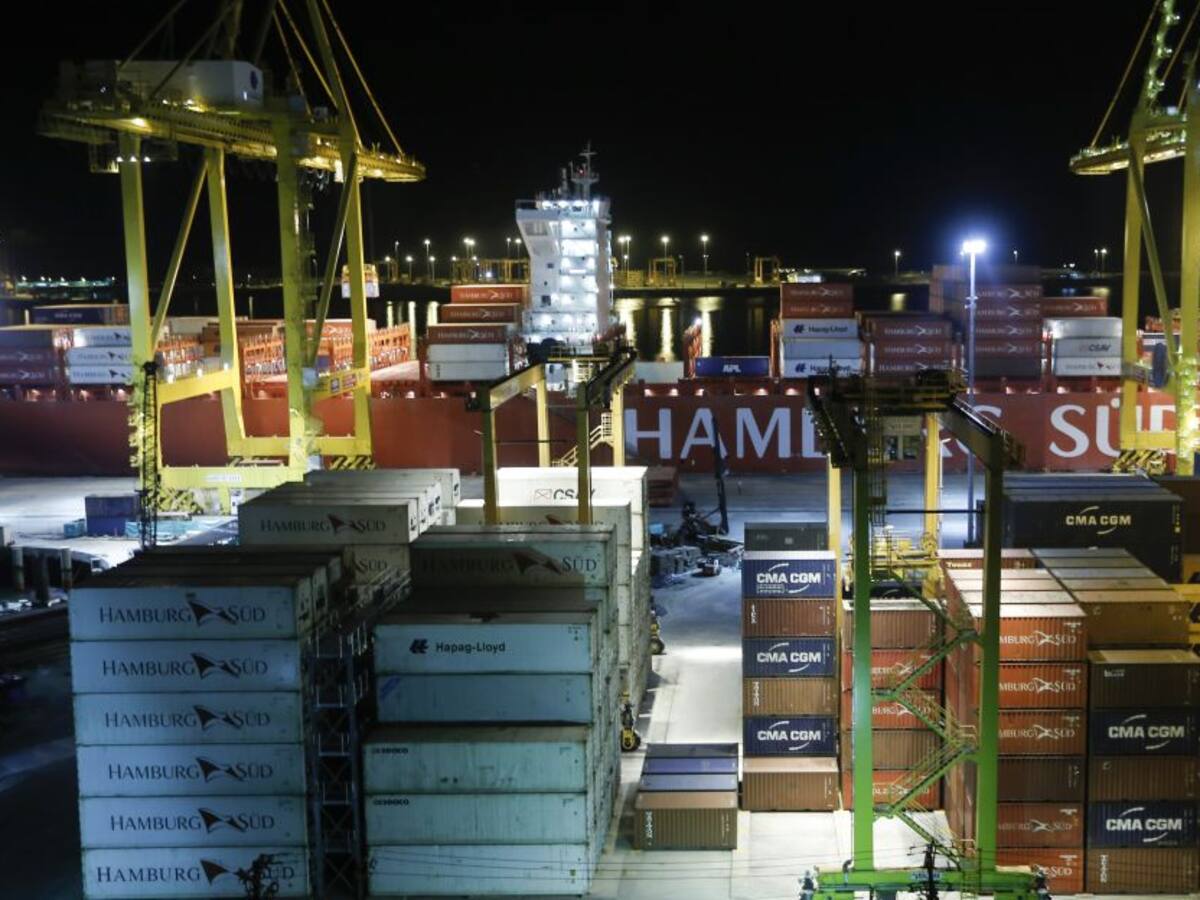 Corte tumbó decreto que aumentaba aranceles a importación de textiles