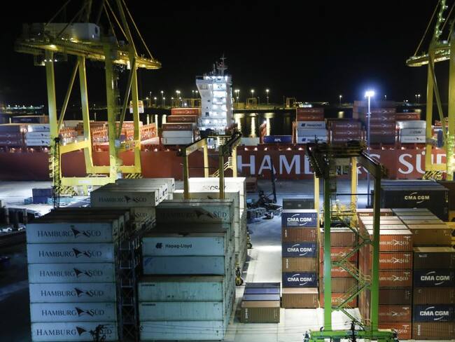 Corte tumbó decreto que aumentaba aranceles a importación de textiles