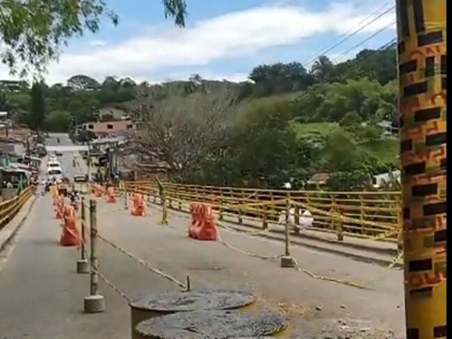 Así está el puente Barragán previa a la reapertura este lunes 24 de julio. Foto Cortesía Amparo Hurtado