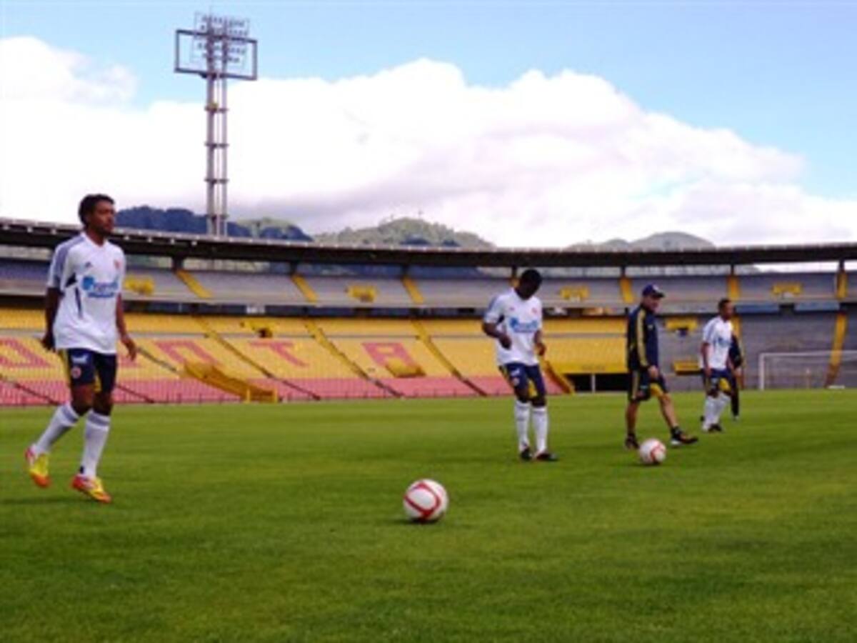 Selección Colombia tuvo práctica de fútbol contra Santa Fe