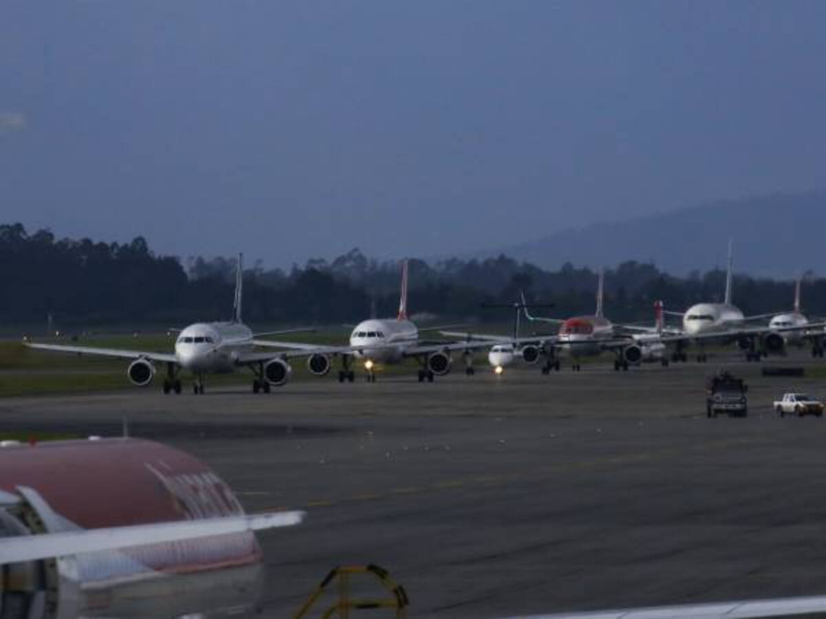 Avianca traerá de inmediato pilotos extranjeros de su holding