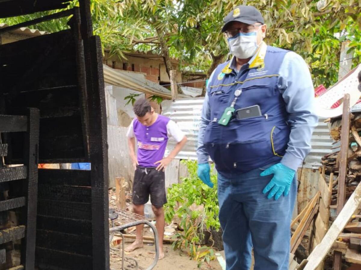 Entregan ayuda humanitaria a familia afectada por incendio en Cartagena
