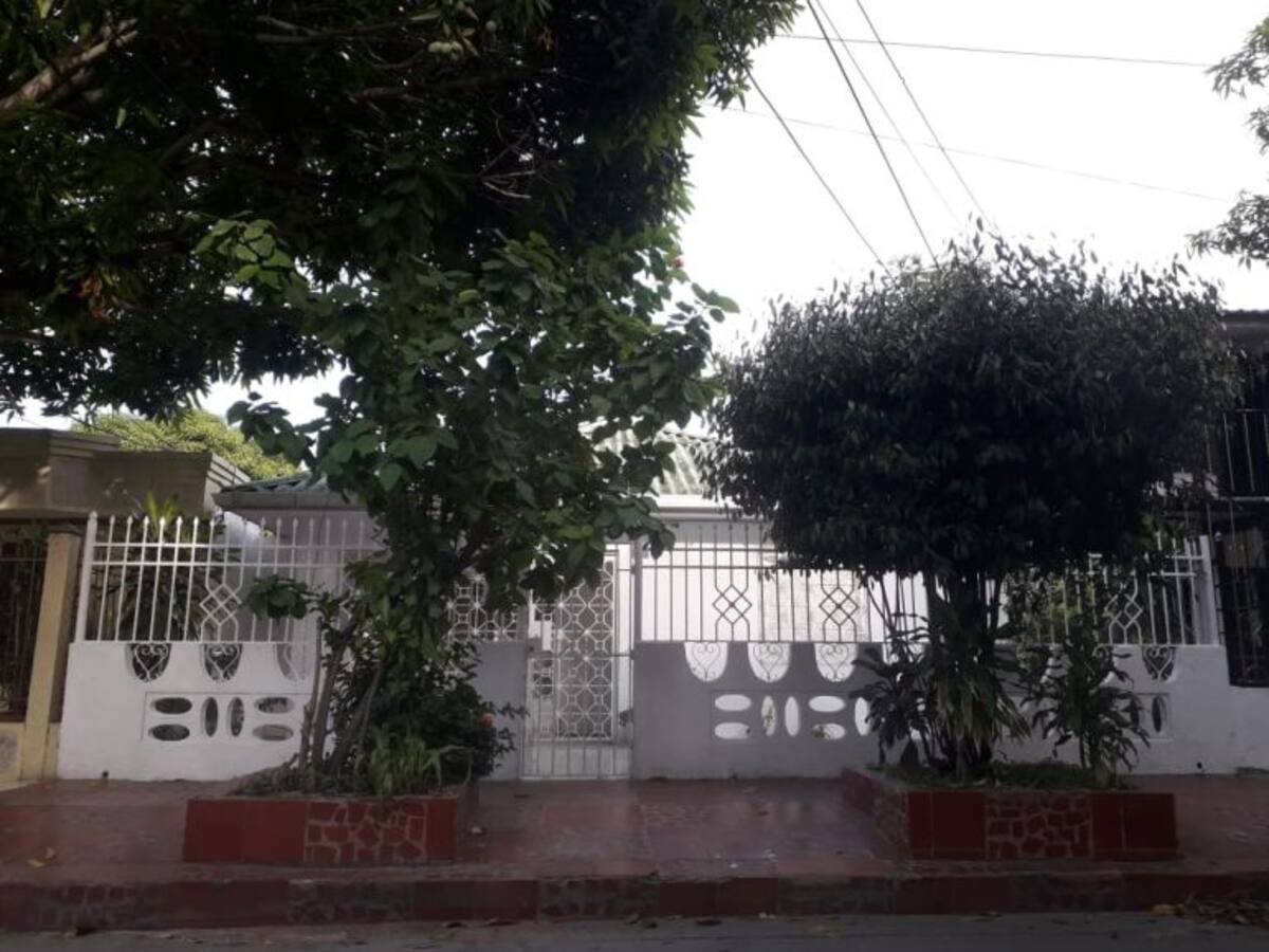 Más de 20 jóvenes salieron despavoridos: vecinos de Los Andes