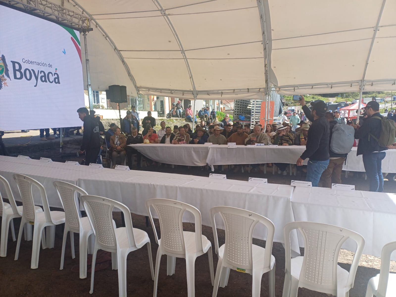 Parameros del Nororiente Colombiano anuncian continuidad del paro tras fallida mesa de diálogo con el Gobierno