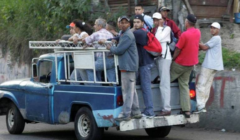 Falta de transporte público en Venezuela