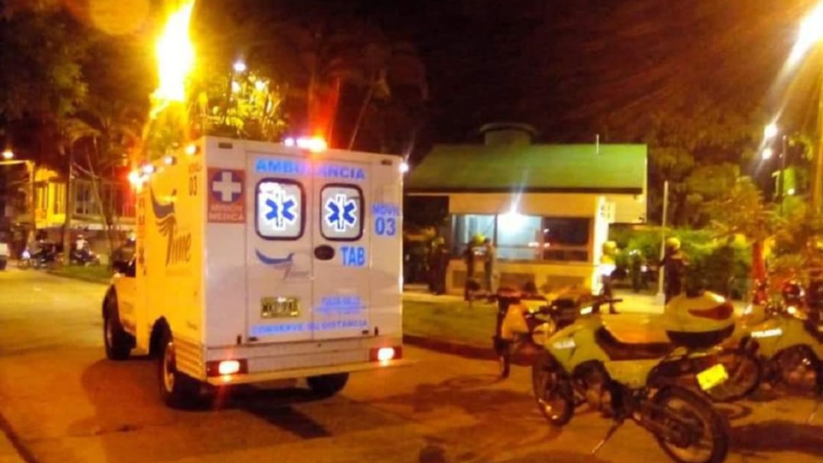 Un oficial herido y un perrito muerto dejó ataque a CAI en Tuluá