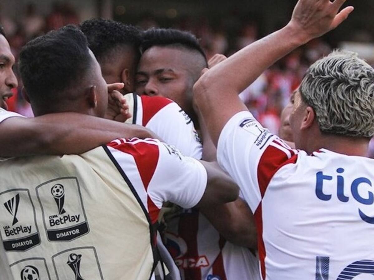 Sandoval apunta contra los hinchas del Junior: “la gente se mete por donde no es”