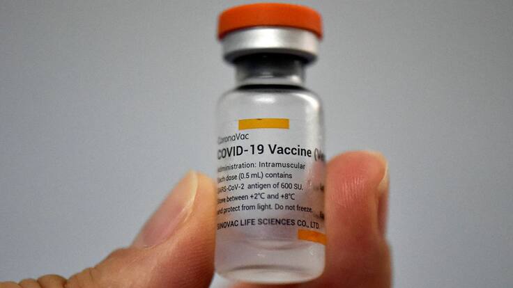 Llegó el tercer lote con 547.880 vacunas anti COVID-19 de Sinovac a Colombia