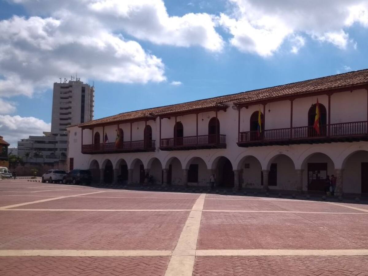 Empleados del distrito no quieren trabajo presencial en oficinas pequeñas