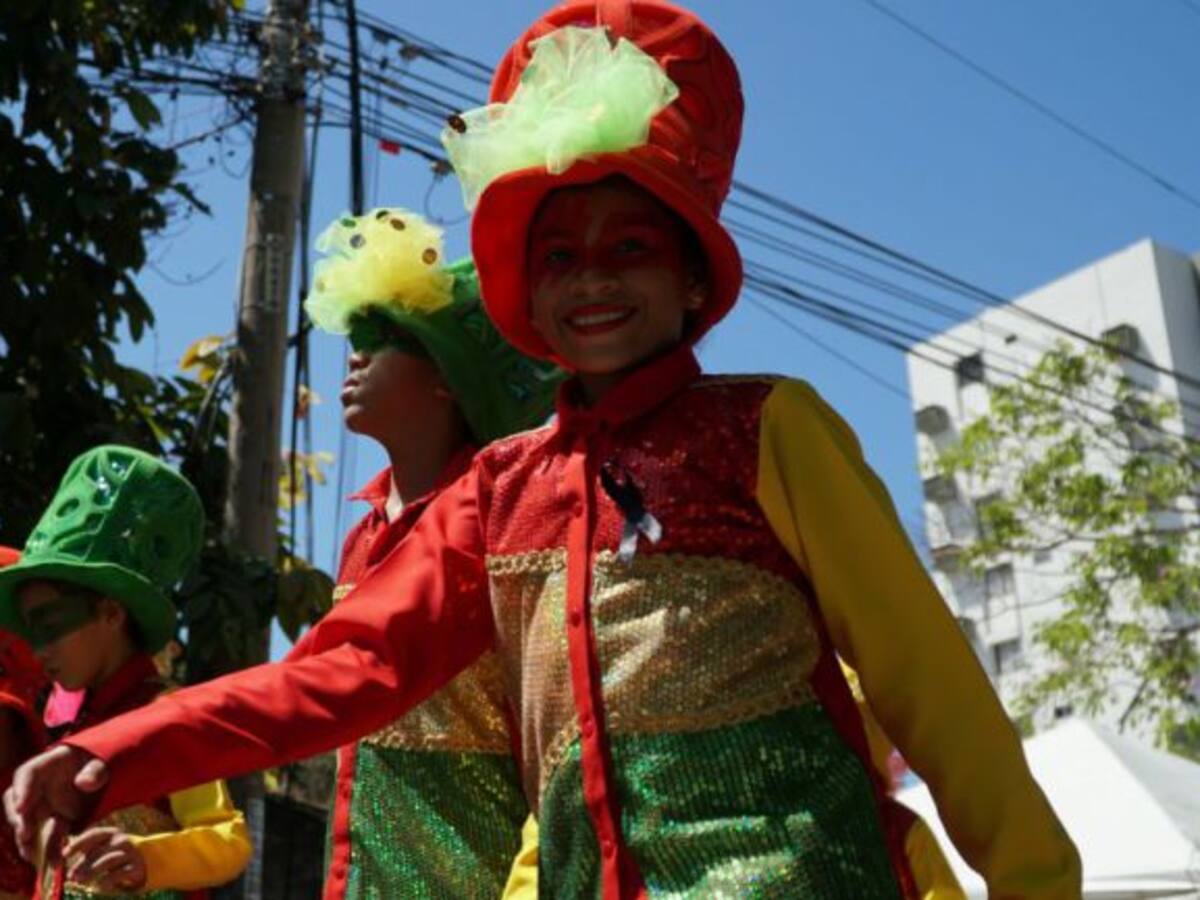 Más de 200 grupos folclóricos en el desfile del Carnaval de Los Niños