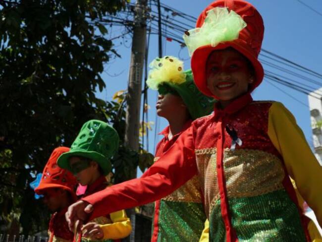 Más de 200 grupos folclóricos en el desfile del Carnaval de Los Niños