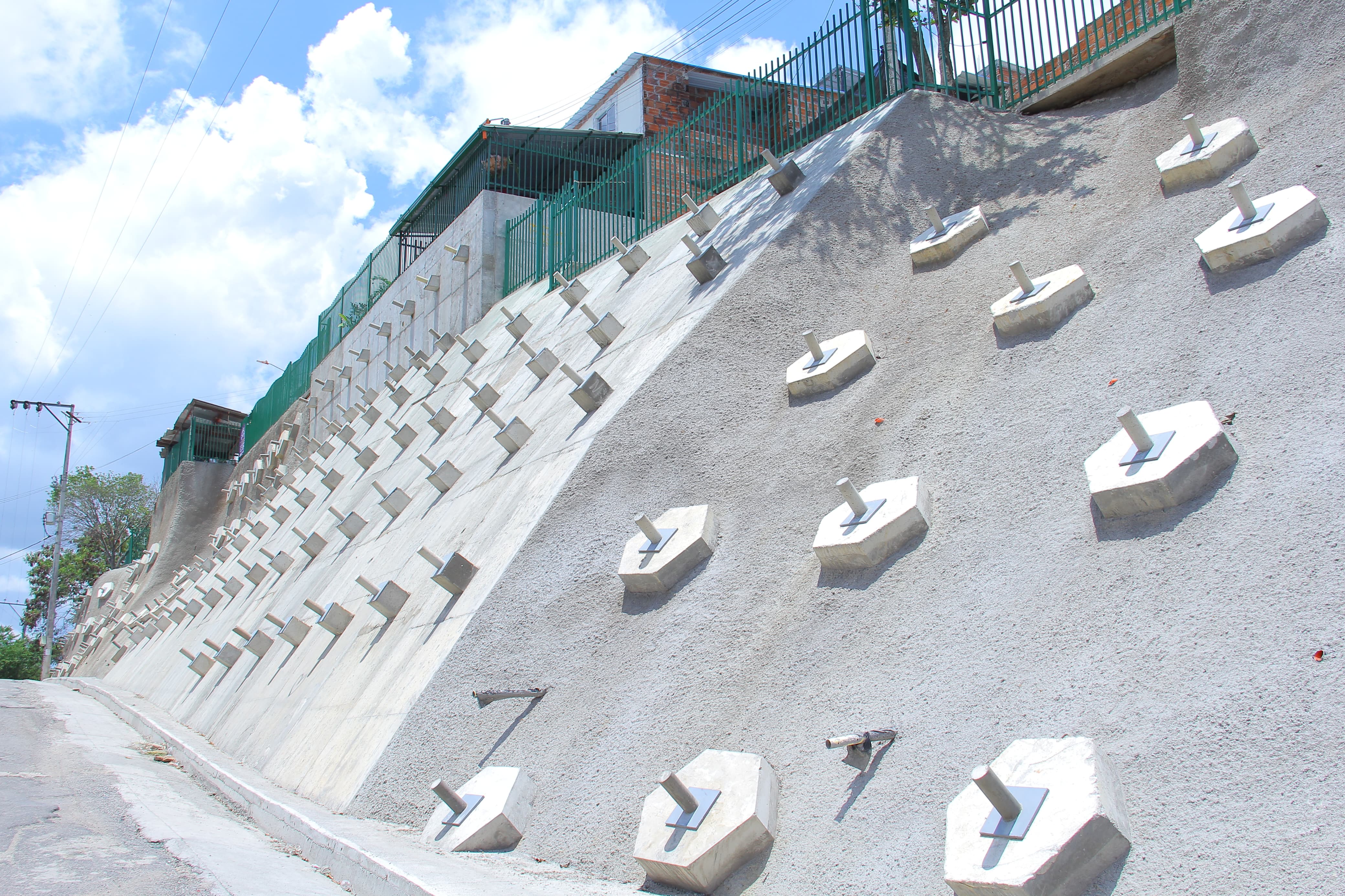 Ungrd entregó obras de mitigación en Girón. Foto: Gobernación de Santander.