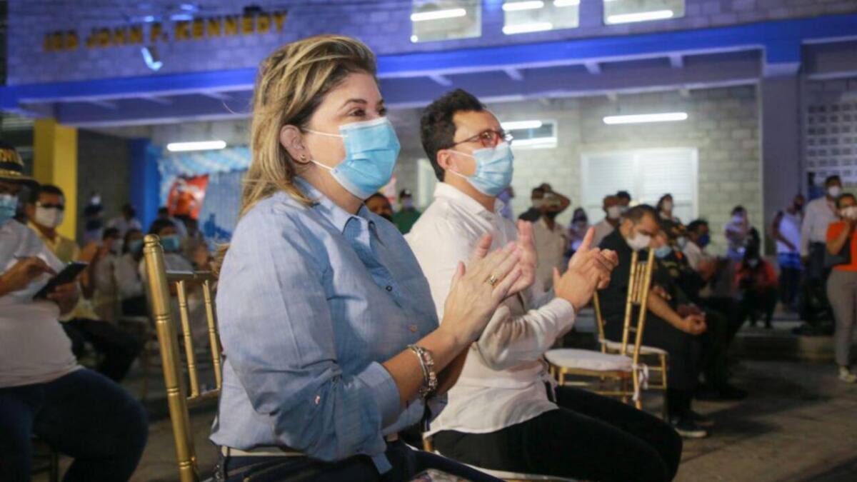 Alcaldesa Johnson y gobernador Caicedo dieron positivo para COVID-19