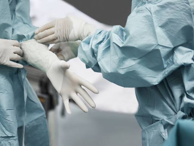 ¿Cuáles son los protocolos para pacientes y fallecidos con COVID-19?