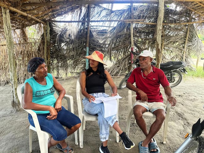 Alcaldía de Santa Catalina socializa Proyecto de Ordenamiento de Playas en Loma de Arena