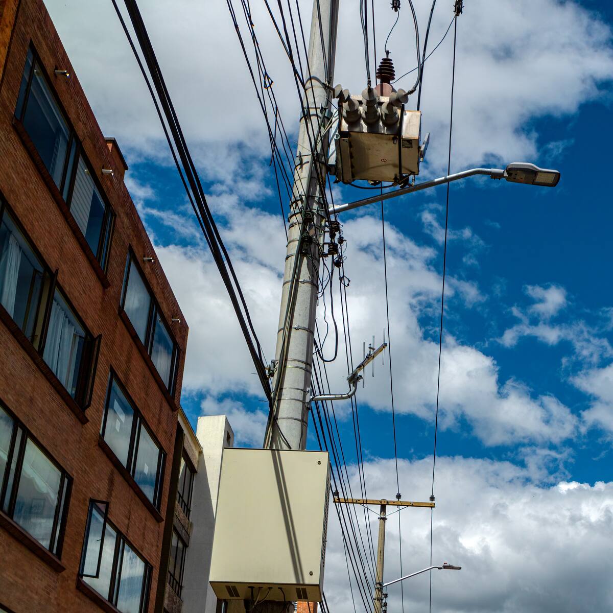 Cortes de luz en Bogotá este miércoles 15 de mayo: lista de barrios que no tendrán servicio