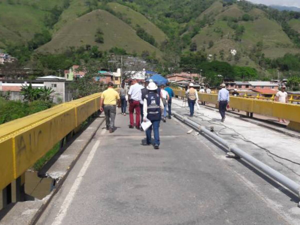 El 28 de marzo habrá paso para camiones por el puente de Irra