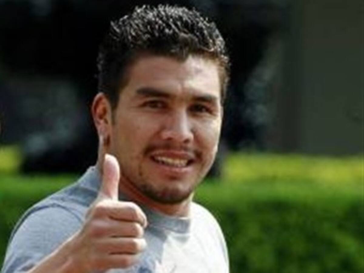 El futbolista paraguayo Salvador Cabañas jugará en equipo de su pueblo