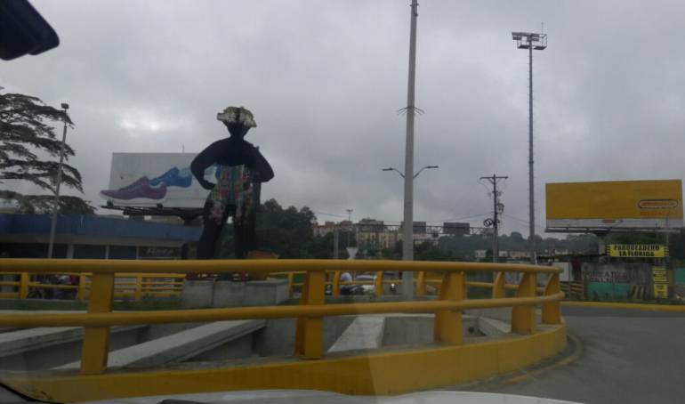 Facebook caracol radio Armenia 1150am línea whatsapp 3155681277 Twitter @caracolRArmenia