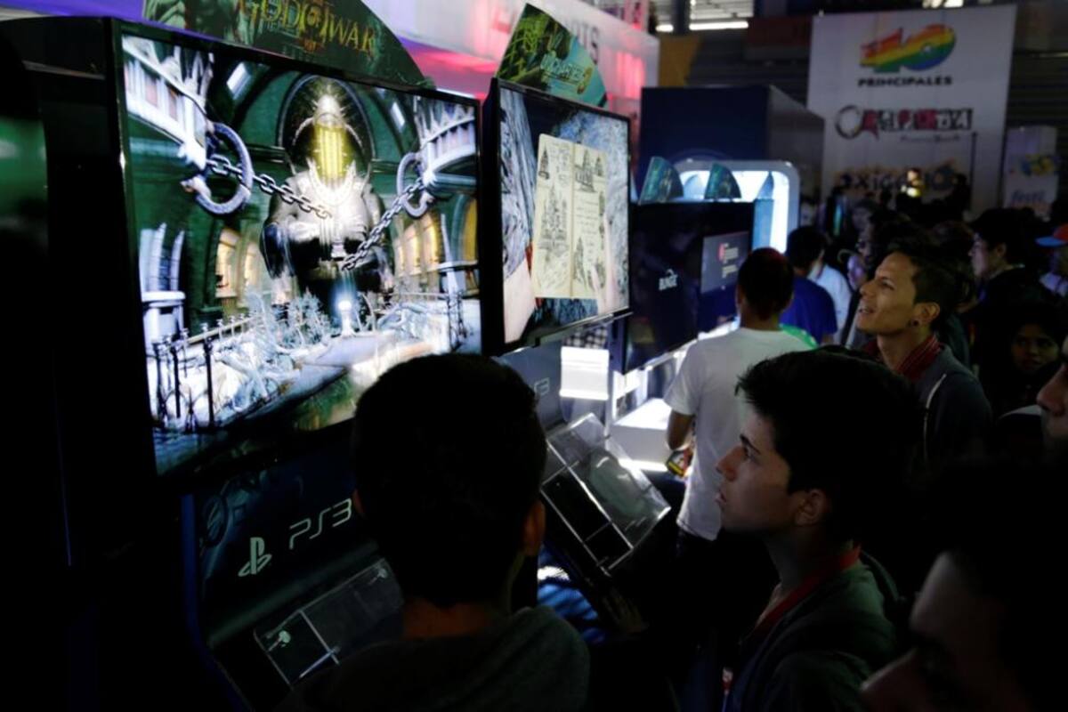 Durante tres días, gamers de todas las edades se reúnen en el Palacio de los Deportes en un escenario lleno de consolas.