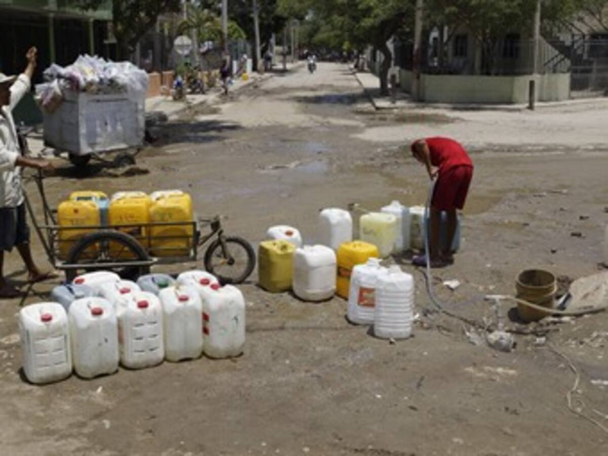 Problema del agua es por robos y abandono de fuentes hídricas: Minvivienda