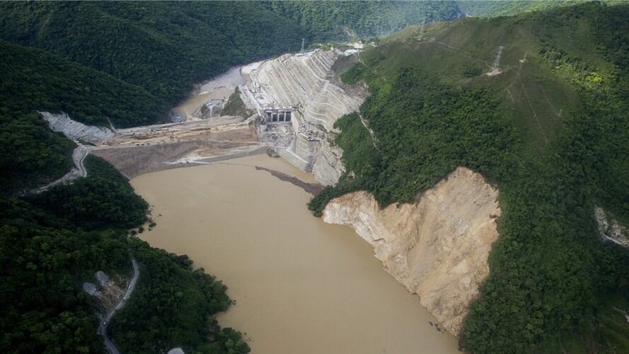 El río Cauca redujo en cerca de un 20 % su caudal de ingreso al proyecto. Foto: Colprensa - Hidroituango