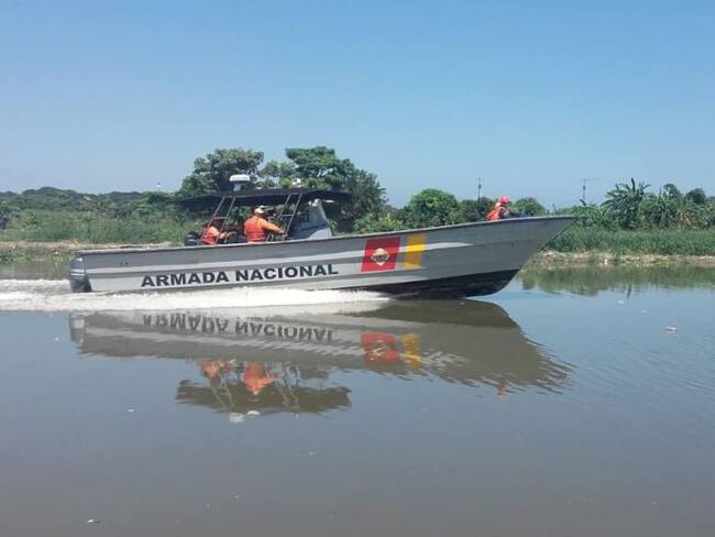 Buzos de Cartagena participan en búsqueda de mujer arrastrada por arroyo