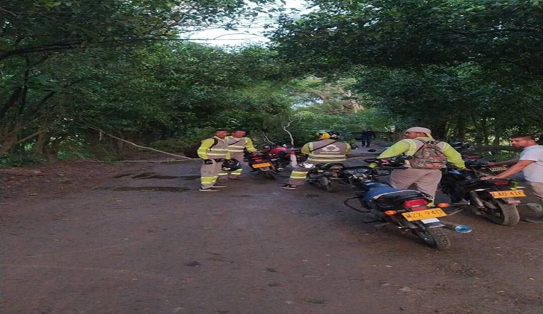 Bloqueo de la vía al relleno.