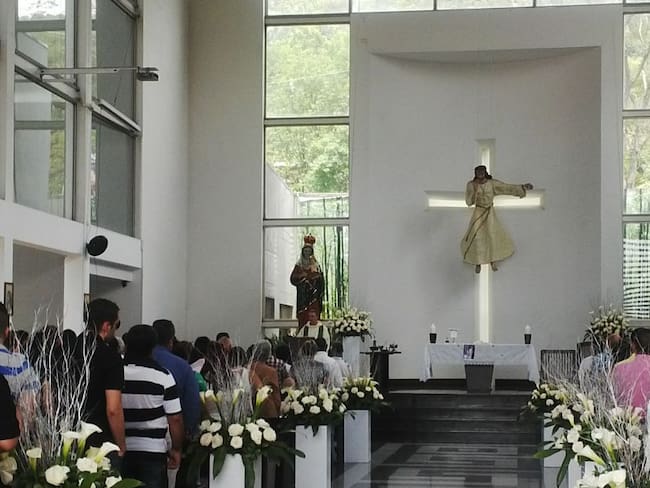 Pareja de mujeres bautizó a hijo en iglesia Católica de Medellín