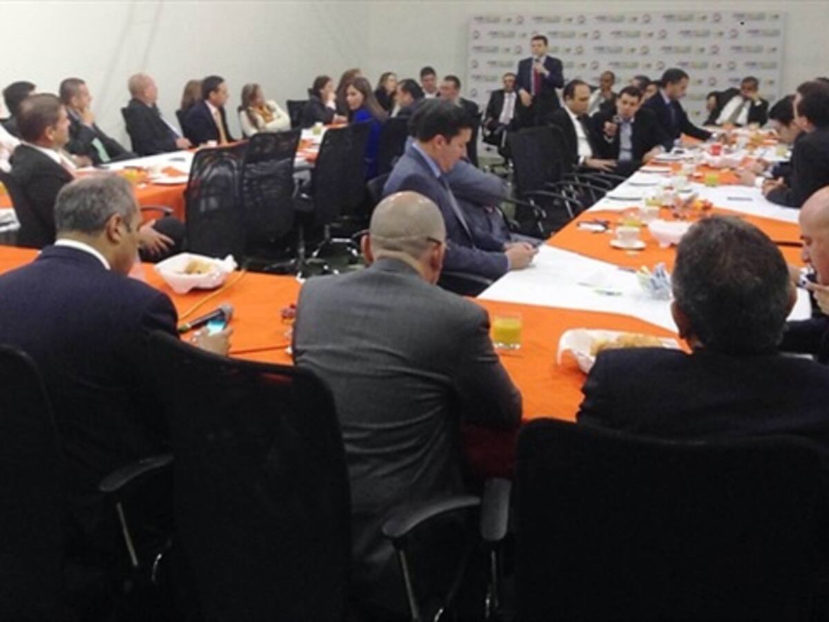 Los avales: nueva manzana de la discordia en La U