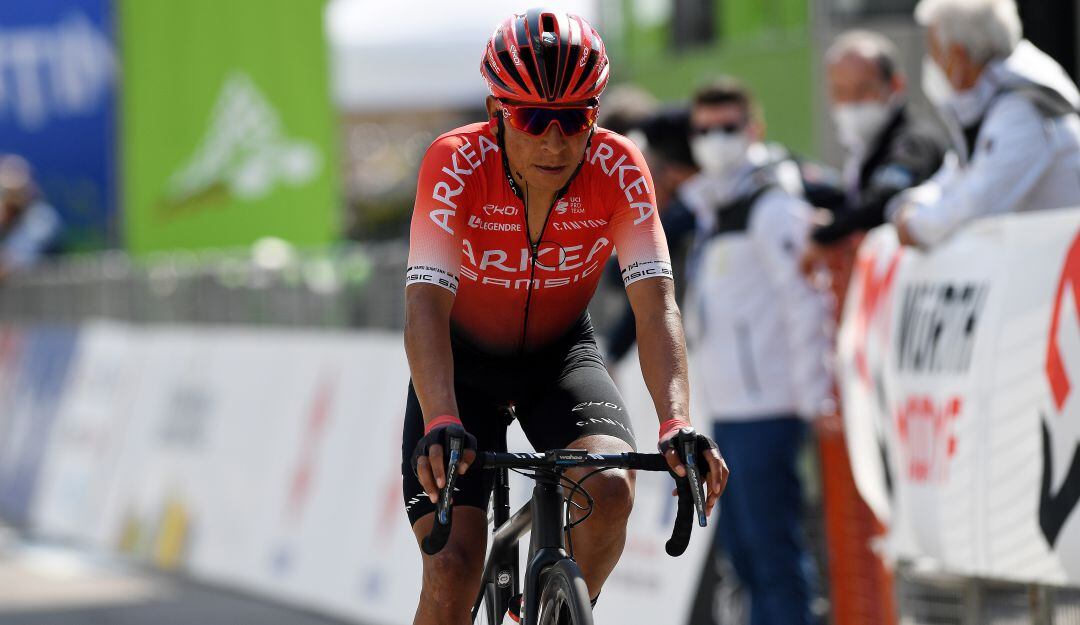 Nairo Quintana prepara su participación en el Critérium del Dauphiné.
