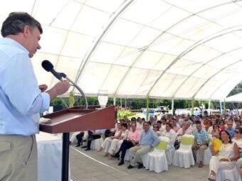 El presidente Juan Manuel Santos durante la inauguración de la Escuela Tecnológica de Neiva. Foto: Presidencia.