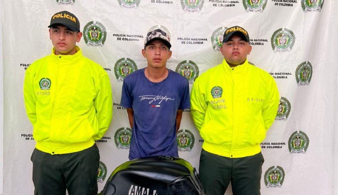 Al hombre le encontraron el tanque, mofle y el equipo de montapiés del vehículo robado en el barrio El Carmen