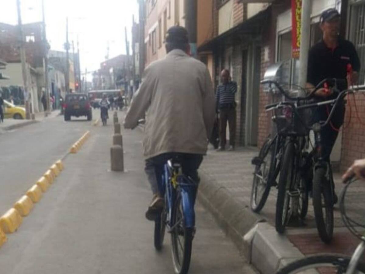Ciclista fue herido 5 veces con un cuchillo en medio de un atraco
