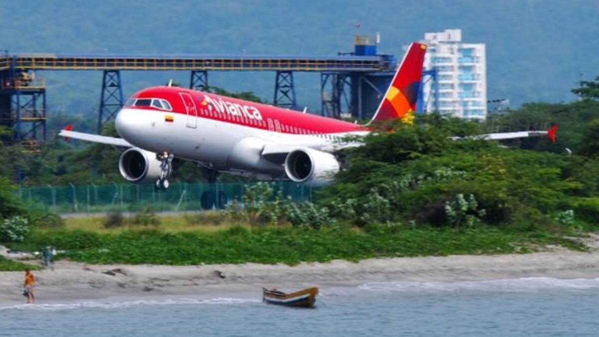 Fuertes brisas tienen paralizado el aeropuerto de Santa Marta