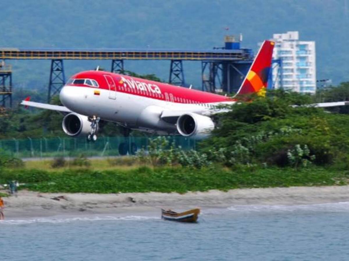 Fuertes brisas tienen paralizado el aeropuerto de Santa Marta