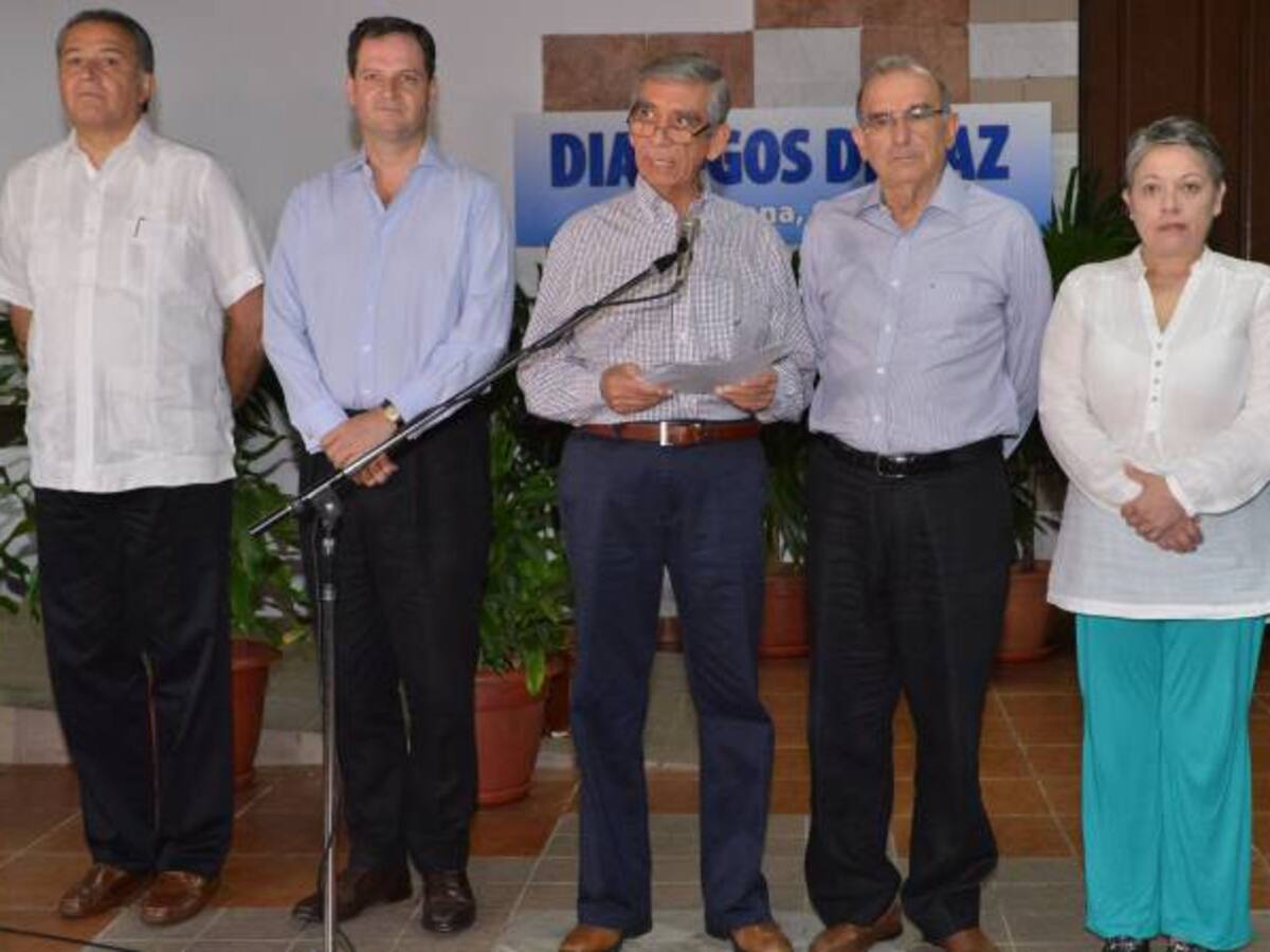 Negociadores revelarán acuerdo de víctimas y regresarán a Colombia