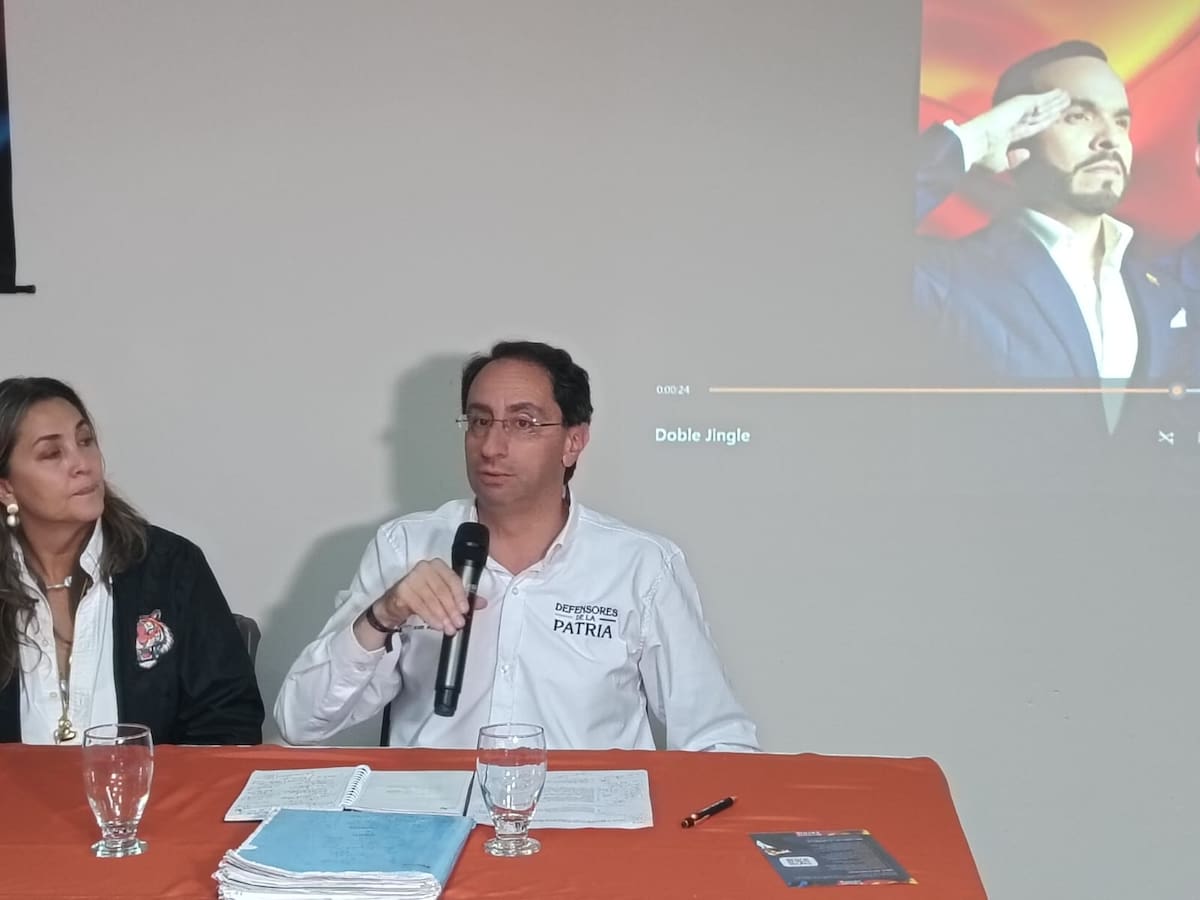 La fórmula Cepeda - Quilcué es la campaña de los mudos: candidato José Manuel Restrepo