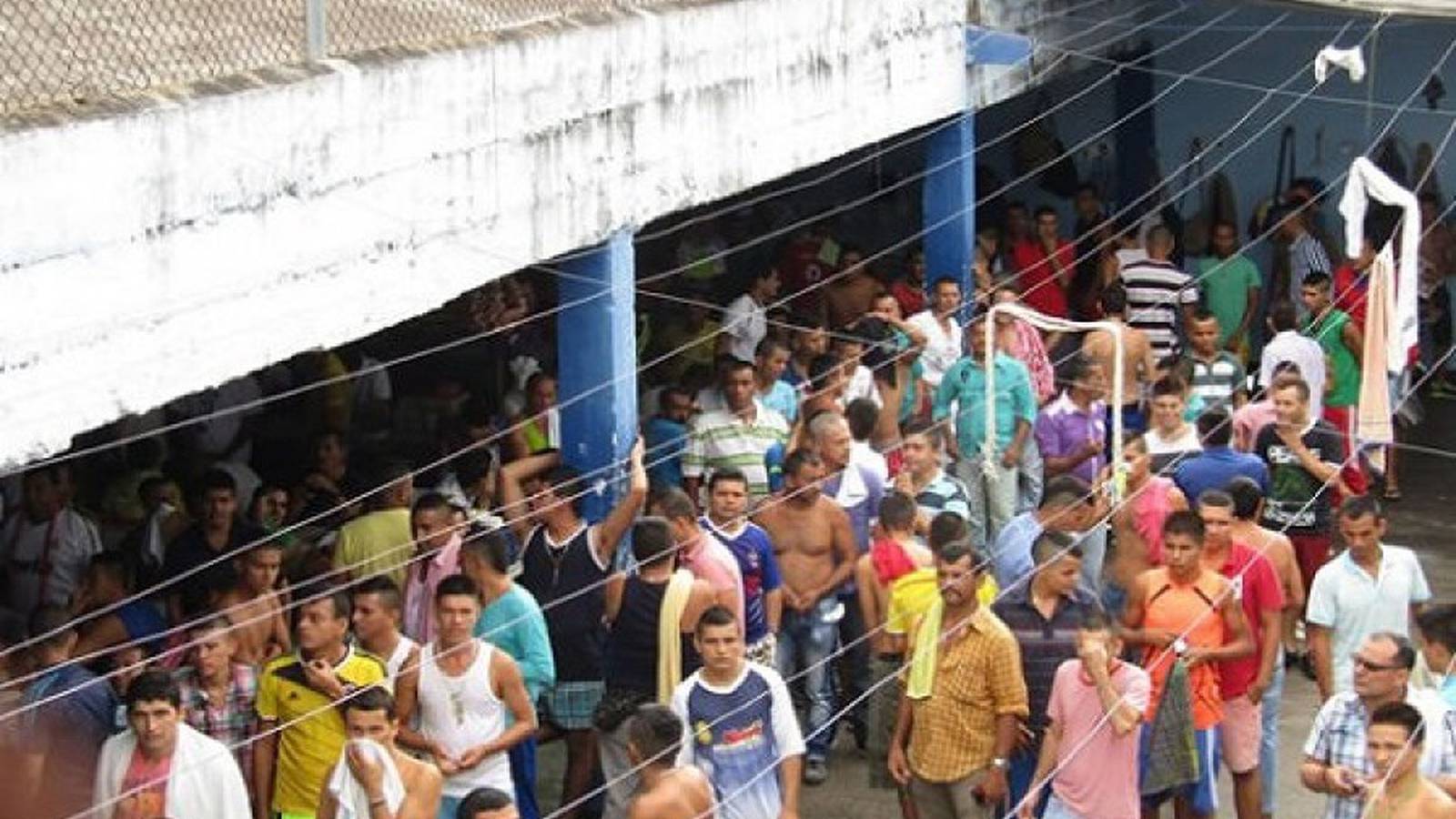 Al encuentro asistieron los directores de los centros penitenciarios de los distritos judiciales de Pitalito, Garzón y La Plata.