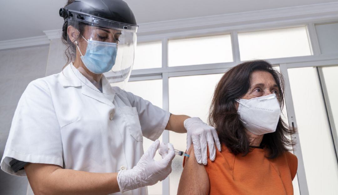 Vacunación para migrantes irregulares