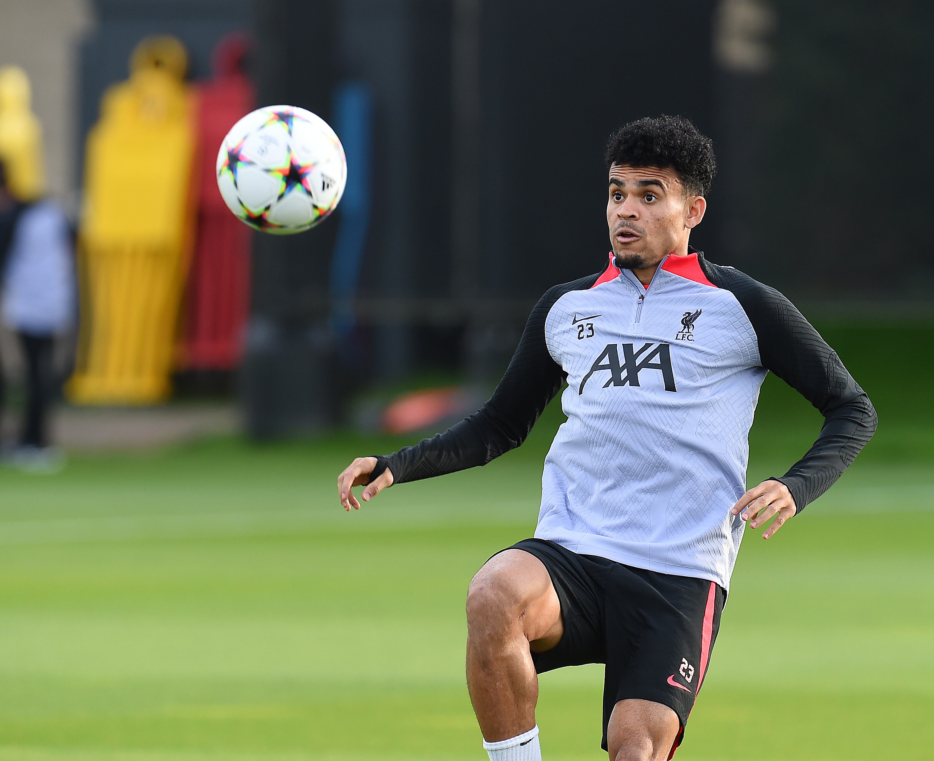 El colombiano se encuentra fuera de las canchas desde el pasado 9 de octubre. (Photo by John Powell/Liverpool FC via Getty Images)
