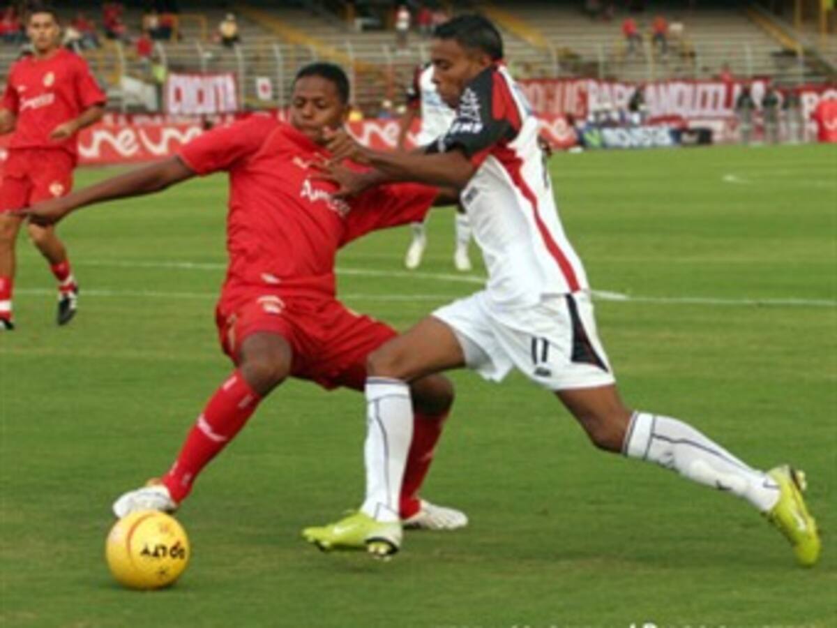 La Equidad y Millonarios empataron 1-1 en apertura de la fecha 17 del fútbol colombiano