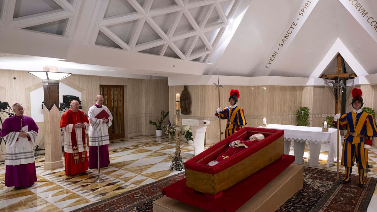 El funeral del papa Francisco será el 26 de abril en la plaza de San Pedro