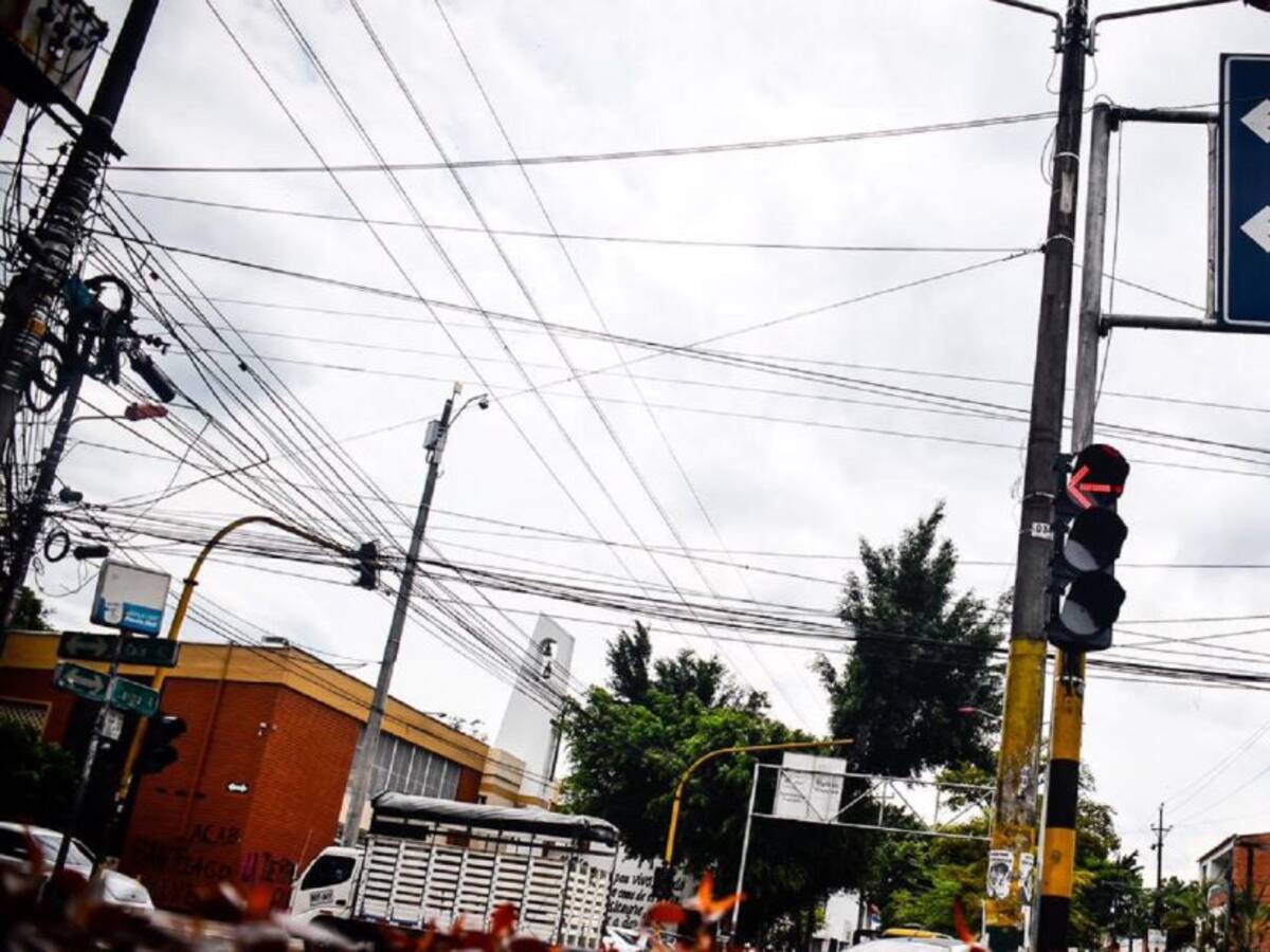 Avanza el mejoramiento de la red de semáforos en la capital tolimense
