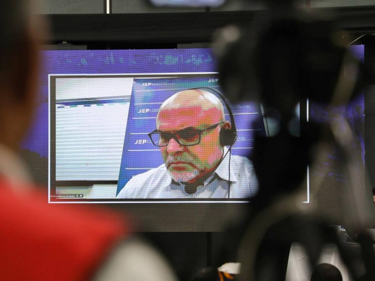 Mancuso pidió aplazar declaración en proceso contra Álvaro Uribe por una enfermedad