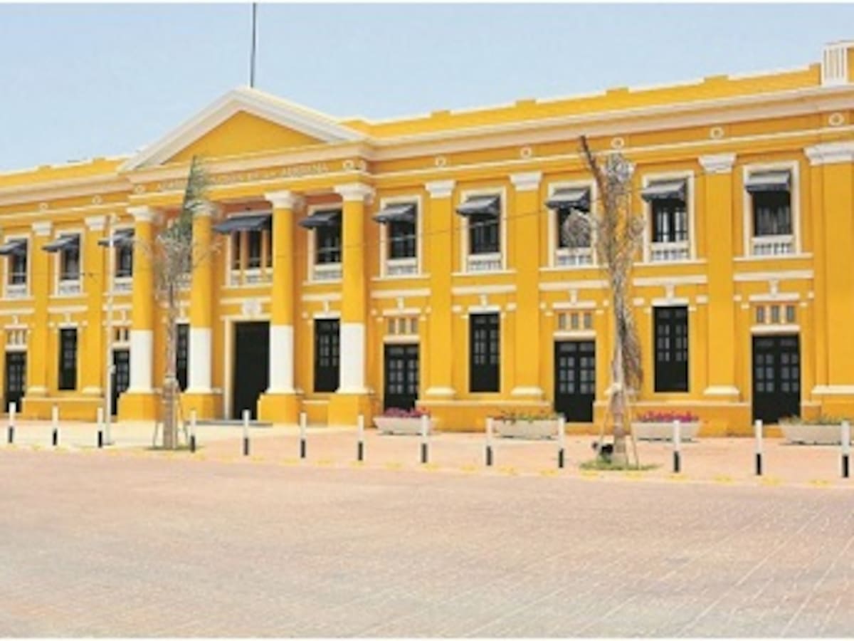 LARVARIA, una puesta en escena sobre identidad, diversidad y transformación que recorrerá el país